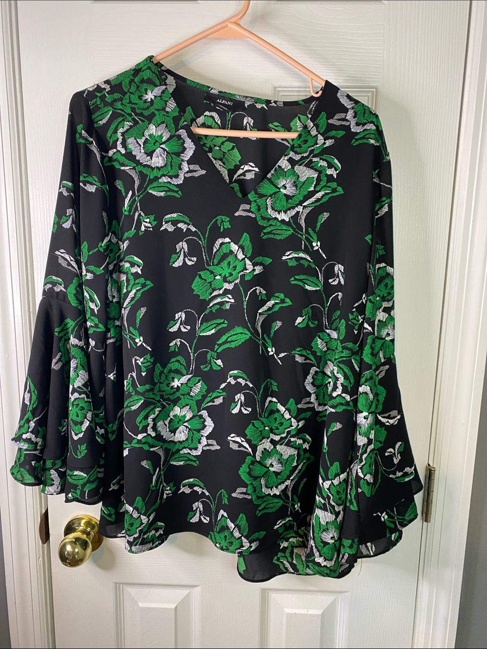 Alfani Black Floral V-Neck Bell Sleeve Tunic with Green Bloom Size 12.
